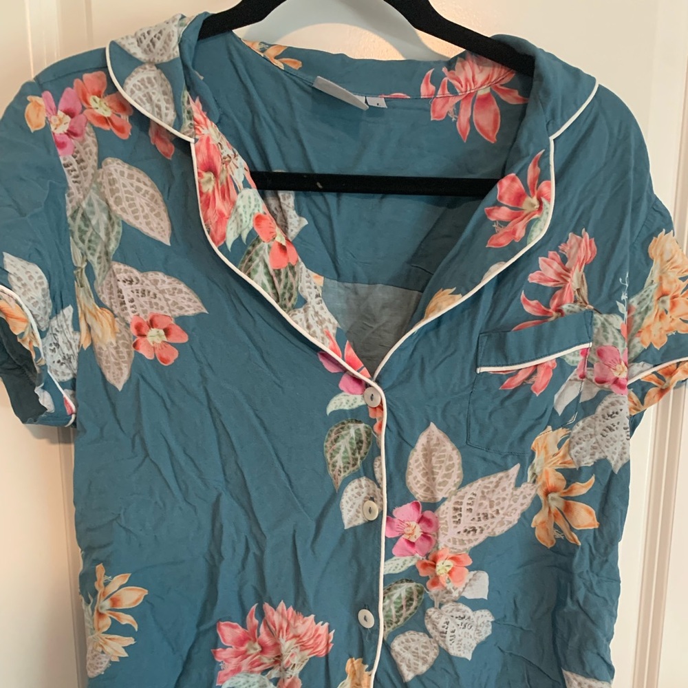Floral pj set, Size M - (A22)